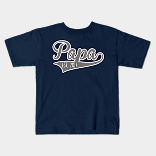 New Papa Established 2017 Kids T-Shirt